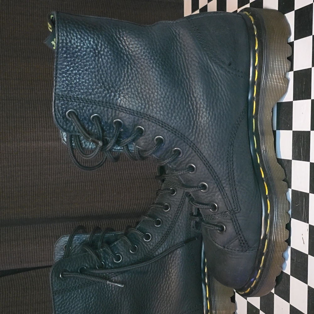 Made in England Dr Martens Boots - Picture 6 of 13